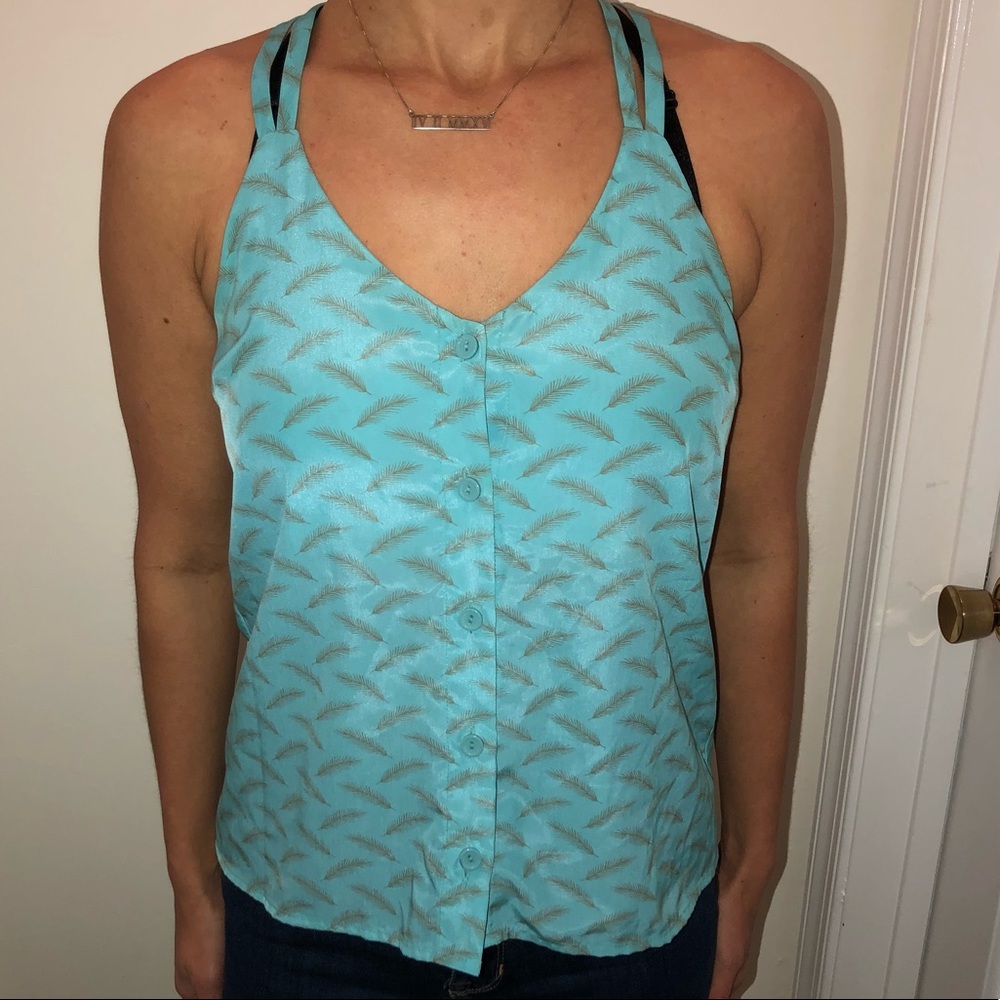 Button up tank